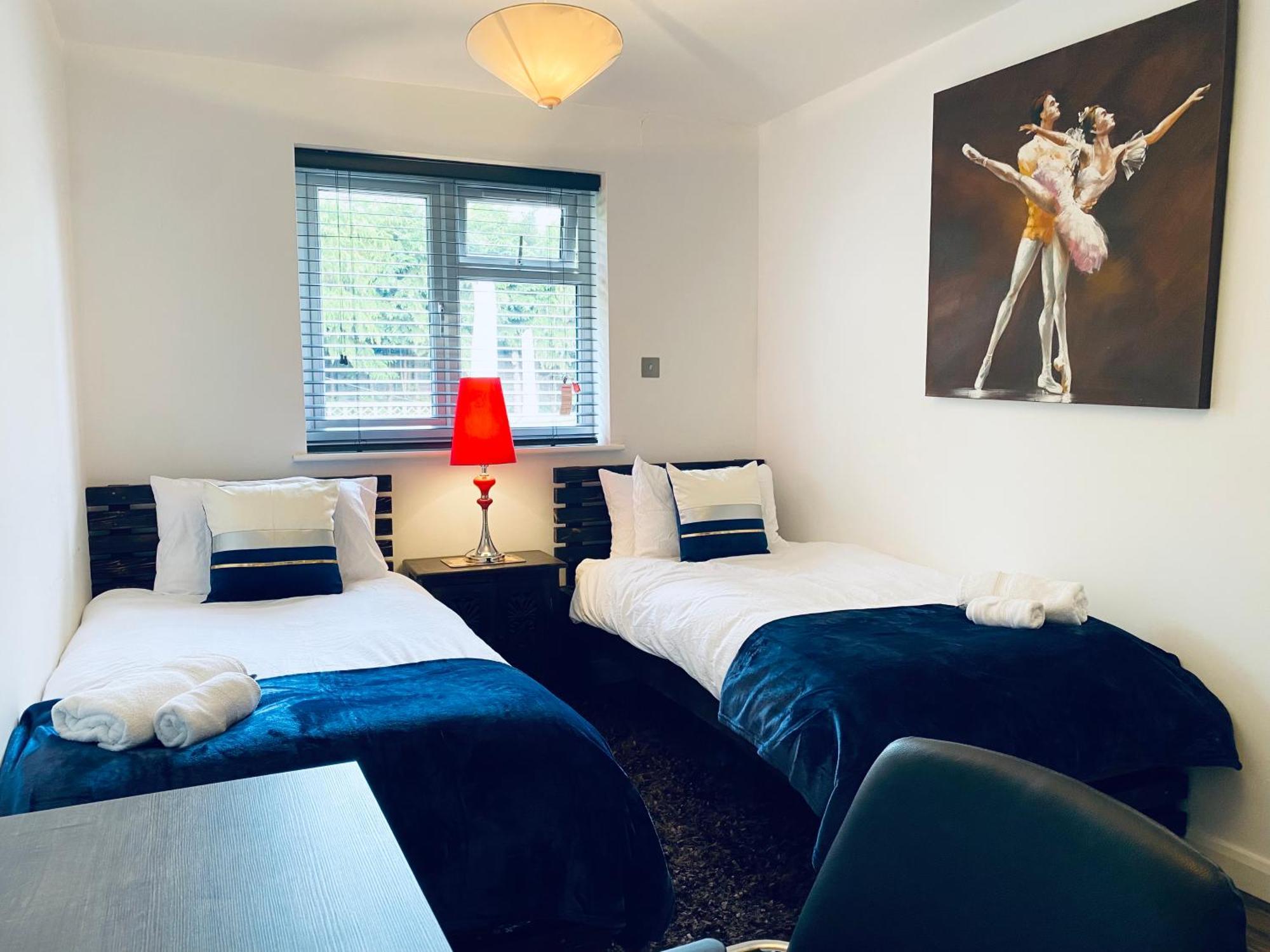 5 Bedroom Bungalow Ascot Racecourse Экстерьер фото